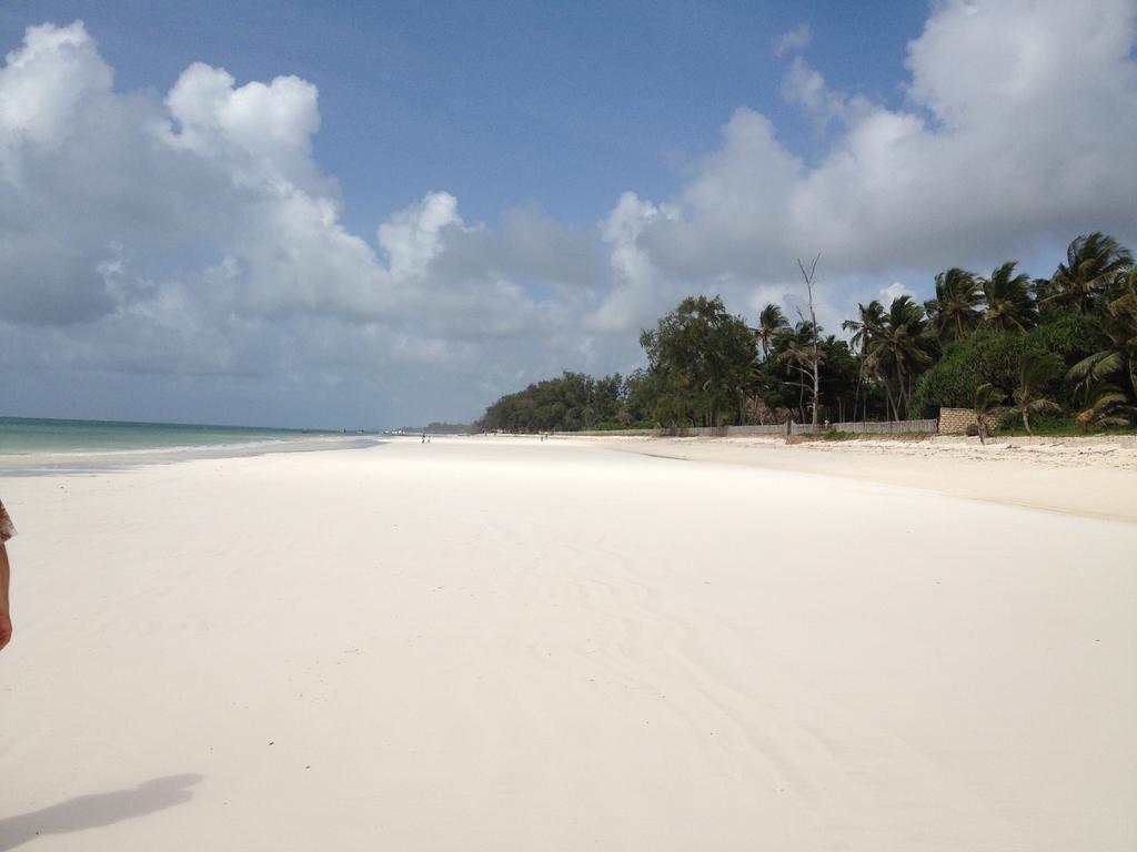 Villa Lamuhouse Diani Beach Bagian luar foto